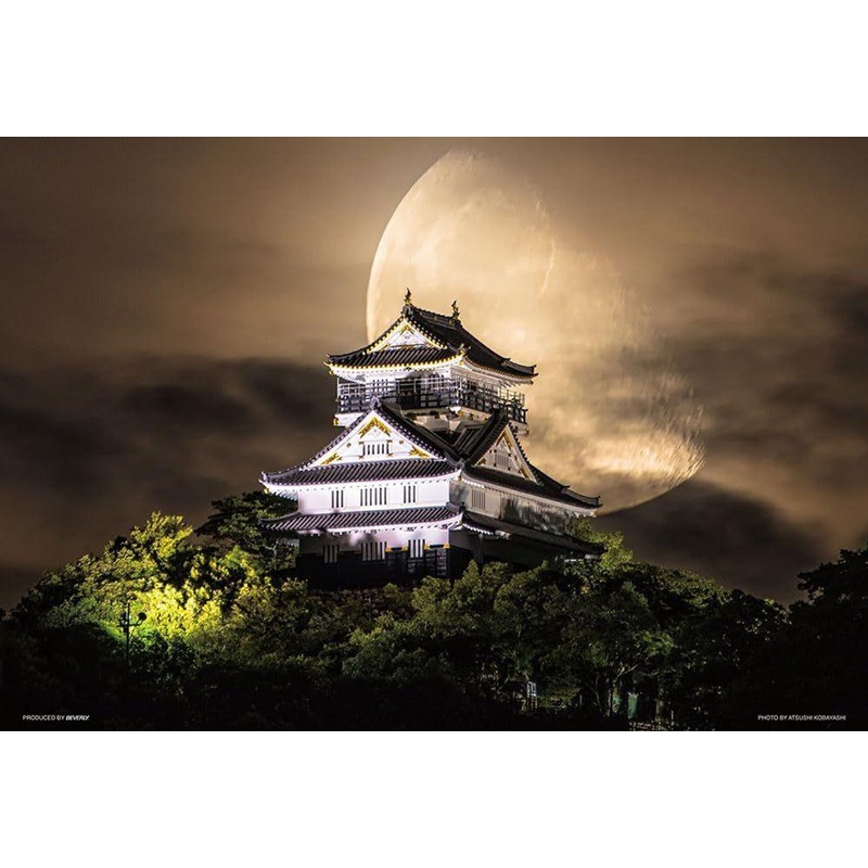 Jigsaw Puzzle Gifu Castle on a Moonlit Night (300 Pieces)