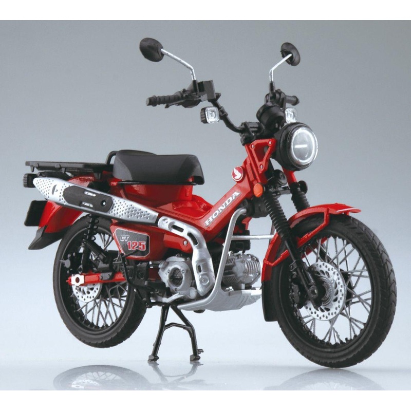 Aoshima 1/12 Honda CT125 Hunter Cub Glowing Red Finished Model