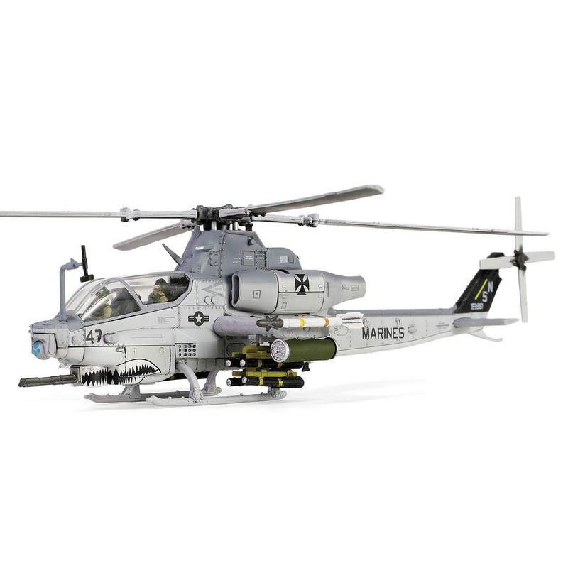 Waltersons 1/72 US Army AH-1Z Viper 3rd Marine Aircraft Wing ”Vengeance” Die-cast Model