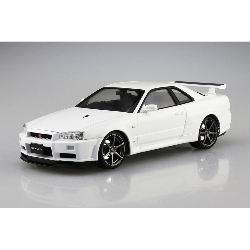 Aoshima 1/24 Nissan BNR34 Skyline GT-R V Spec II ’00 White Pre-Painted Plastic Model