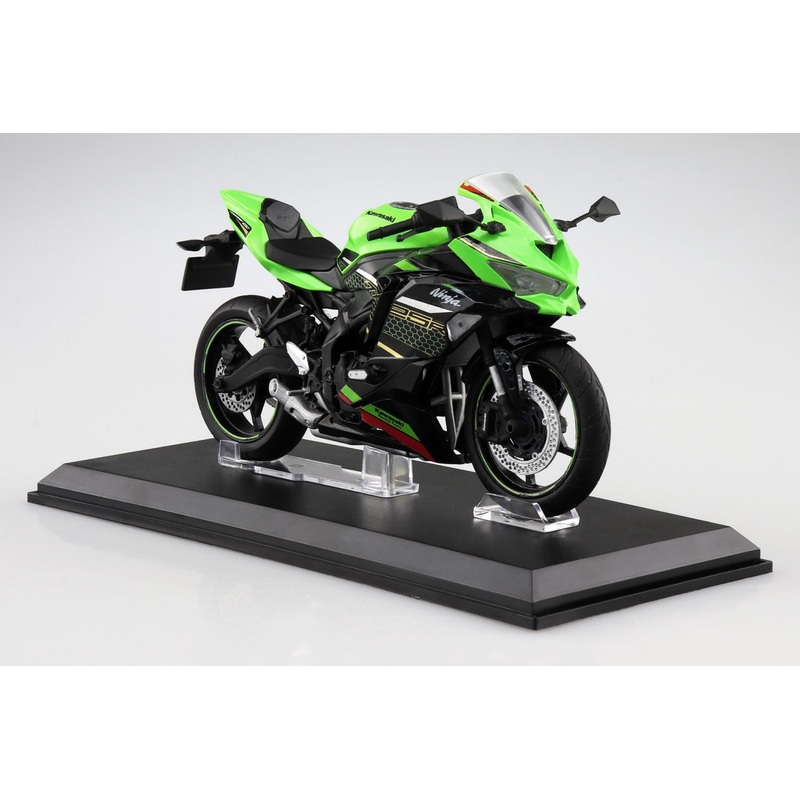 Aoshima SKYNET 1/12 KAWASAKI Ninja ZX-25R (Lime Green x Ebony) Finished Model