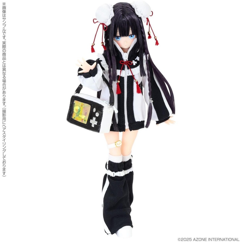 Azone Luminous Street: Uru Mochizuki -Angelic Girl- ver.1.1 PANDA!BLACK 1/6 Figure Doll