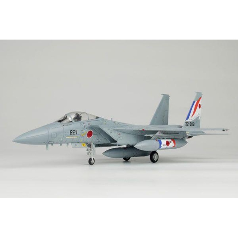 Platz 1/72 JASDF F-15J Eagle 305th Squadron Japan-France Joint Training Plastic Model