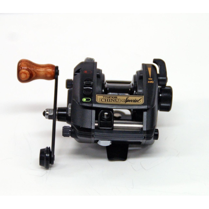 Shimano (Fishing) Titanos Chinu Special 1000 Baitcasting Reel