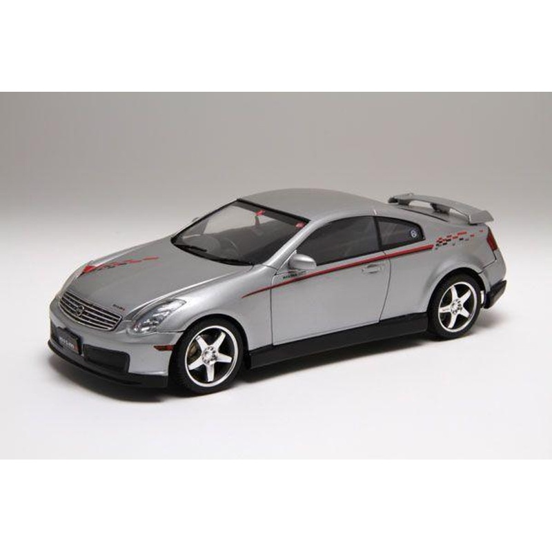 Fujimi 1/24 Nissan Skyline Coupe 350GT/ Nismo (V35) w/Nismo 40th Anniversary Assembly Type Case Plastic Model