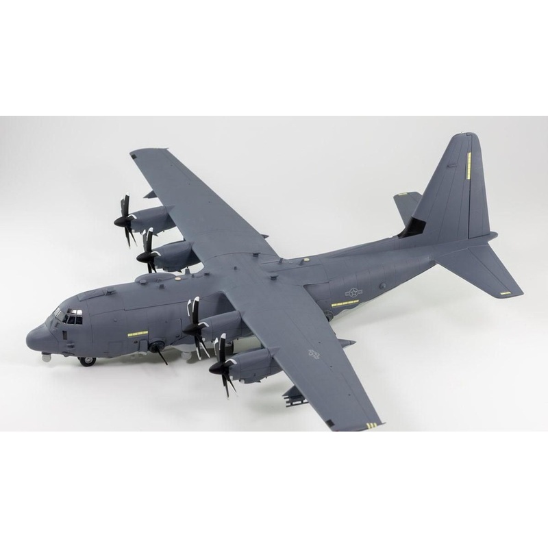 1/144 AC-130J Ghost rider Gun ship Plastic Model