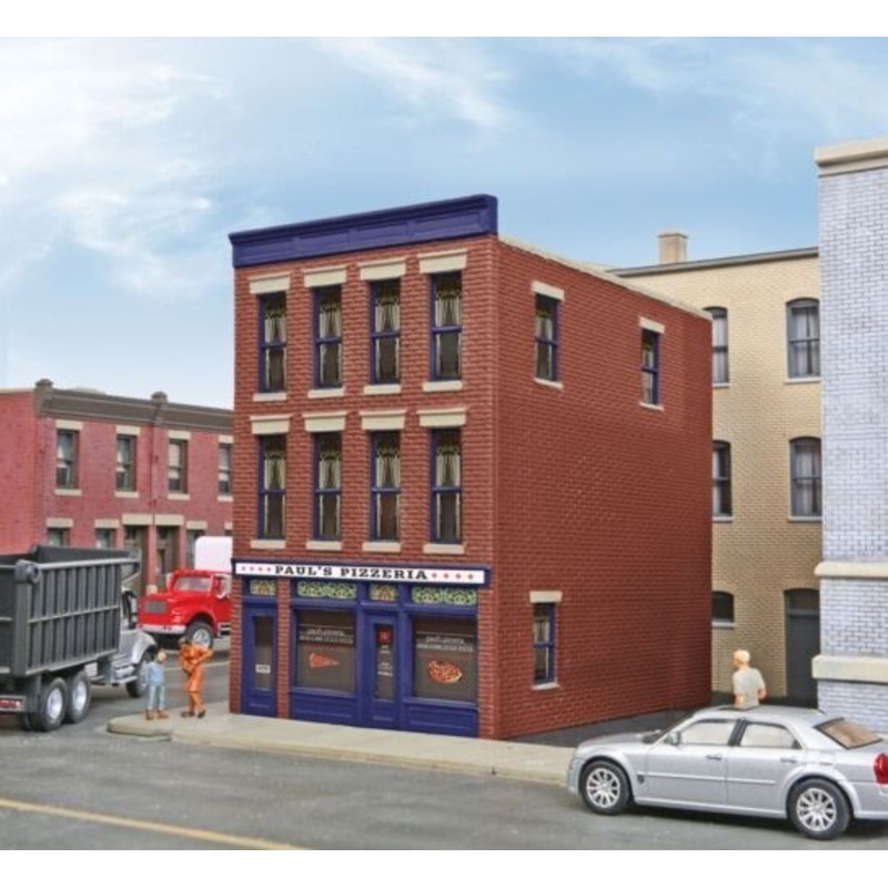 HO Paul’s Pizzeria