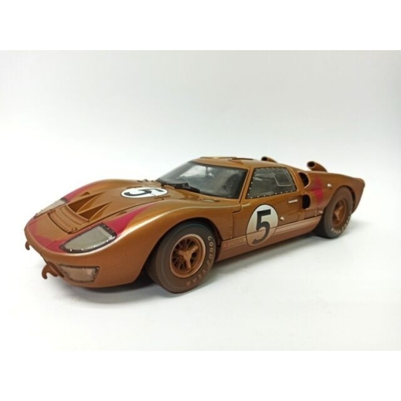 1:18 No.5 66 GT-40 Dirty Gold