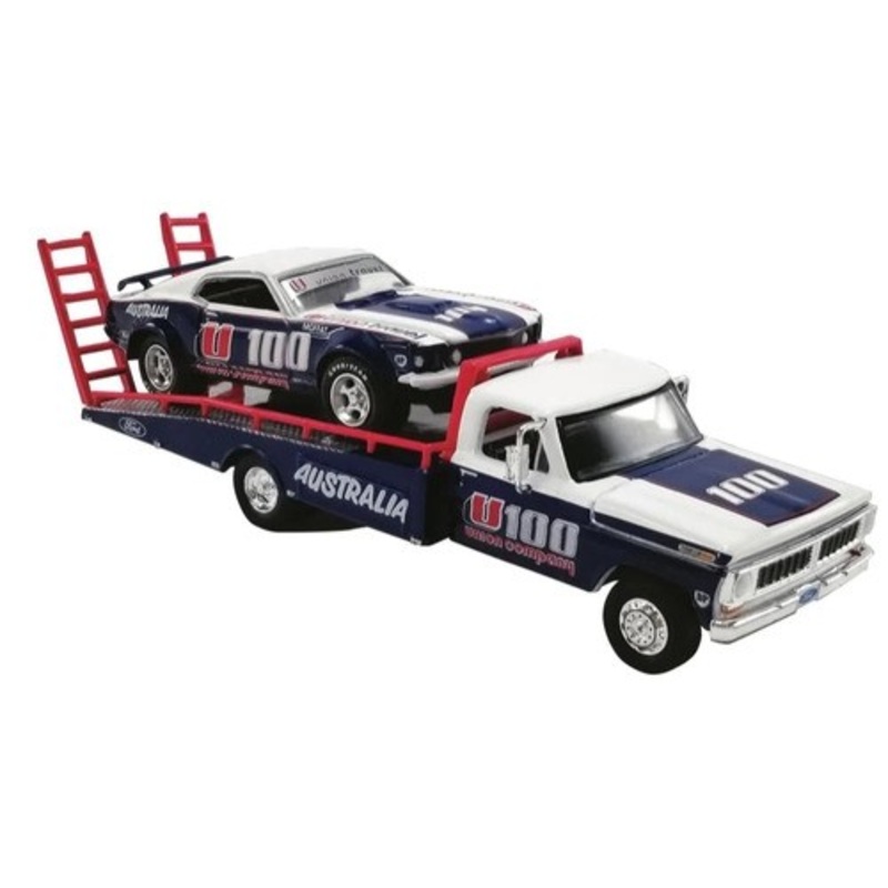 1:64 1969 Mustang w/Ramp Truck