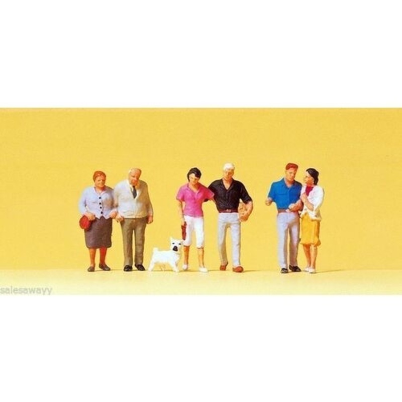 HO Standing Couples w/Dog