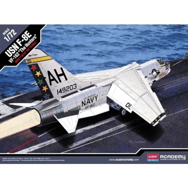 1:72 USN F-8E VF-162 The Hunte